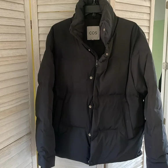 COS Men’s Short Puffer Jacket (S)